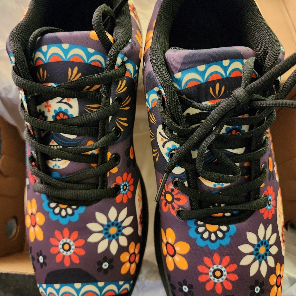 Womens size 11 Purple Skull Shoes